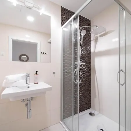 Cavallo Romantic Rooftop L Studio City Center Apartment Prague