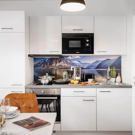 Cavallo Romantic Rooftop L Studio City Center *